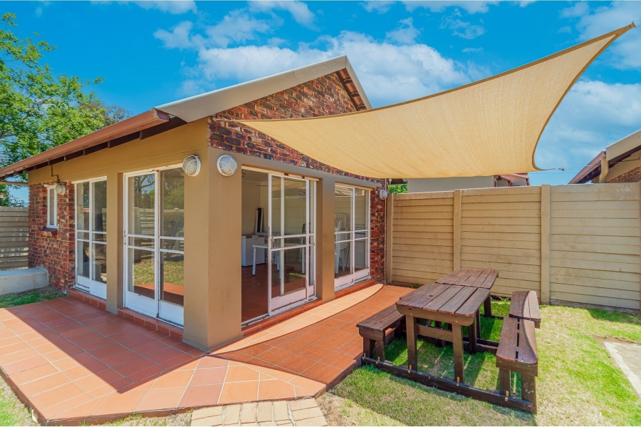 2 Bedroom Property for Sale in Eden Glen Gauteng