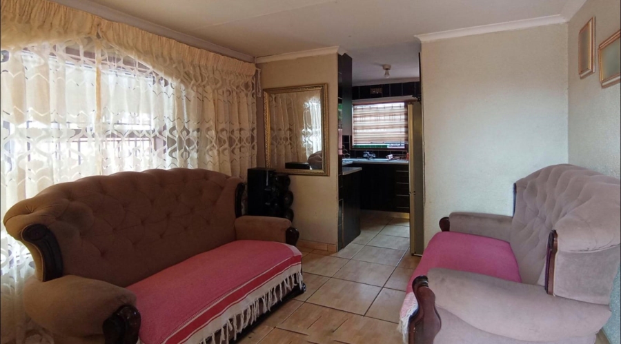 2 Bedroom Property for Sale in Mabopane Gauteng