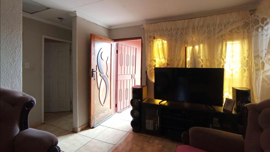 2 Bedroom Property for Sale in Mabopane Gauteng