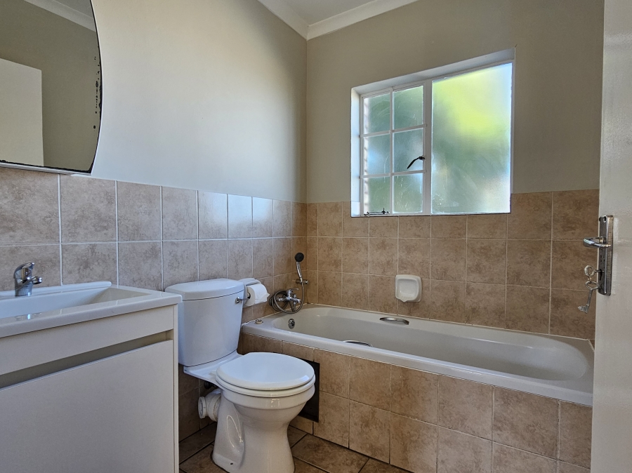 2 Bedroom Property for Sale in Rietvalleirand Gauteng