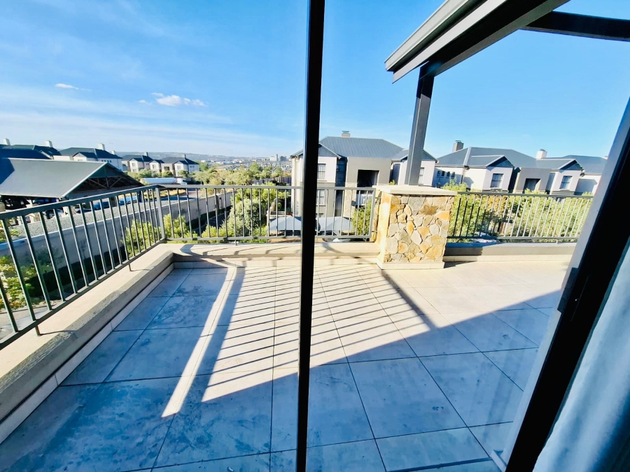 2 Bedroom Property for Sale in Waterfall Gauteng