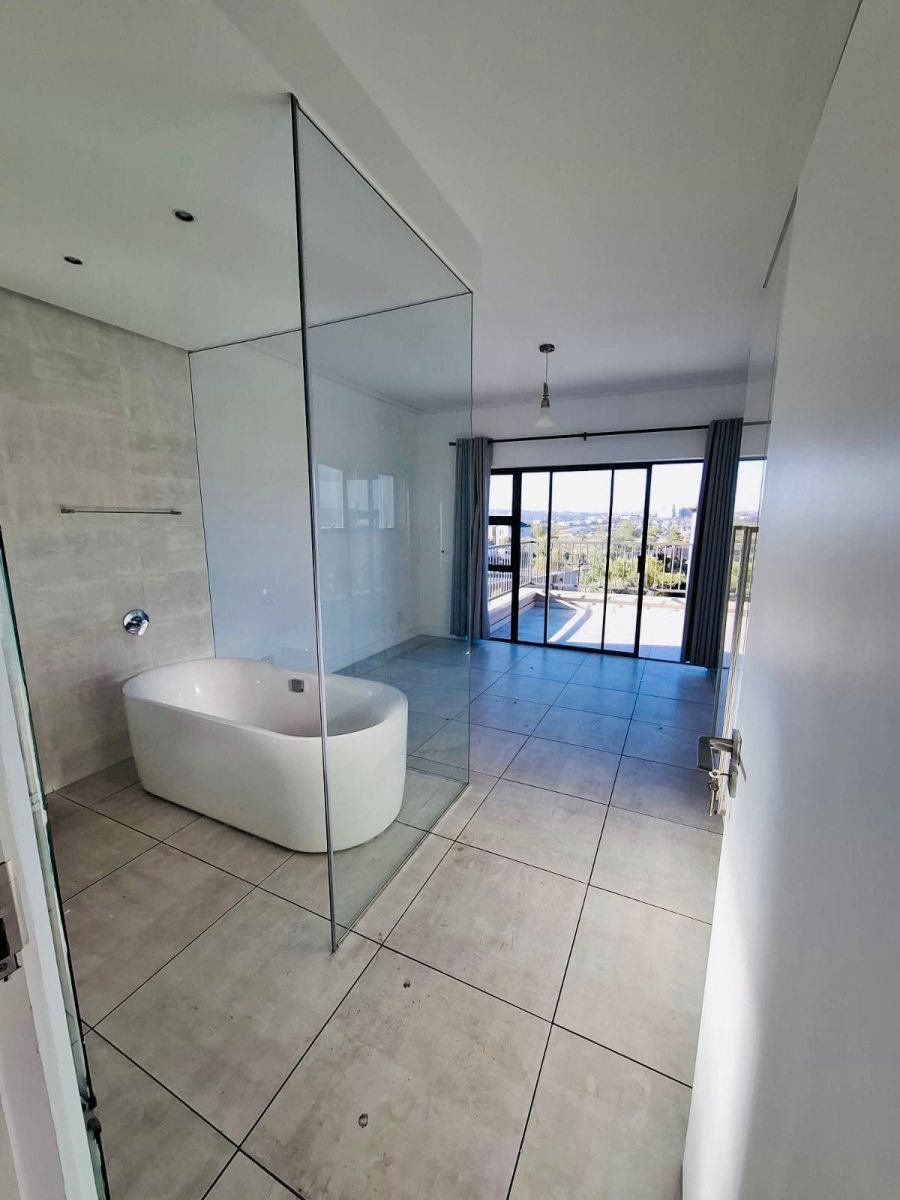 2 Bedroom Property for Sale in Waterfall Gauteng