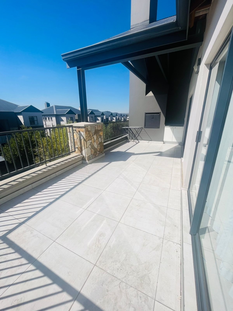 2 Bedroom Property for Sale in Waterfall Gauteng