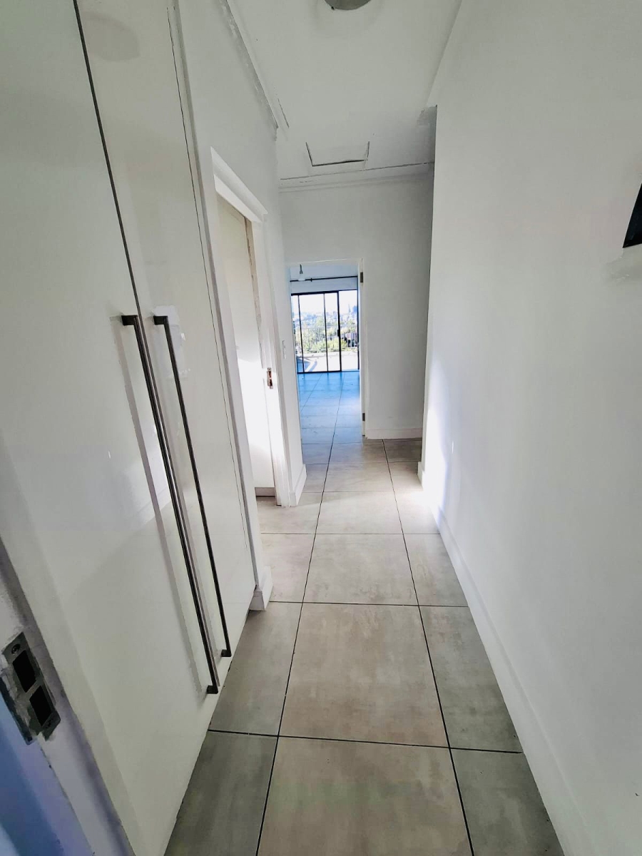 2 Bedroom Property for Sale in Waterfall Gauteng