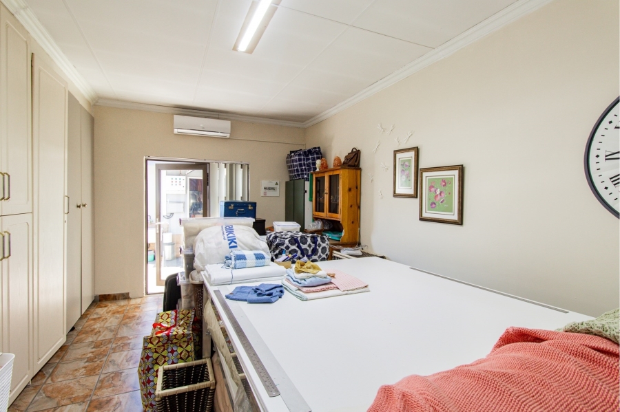 4 Bedroom Property for Sale in Wierda Park Gauteng