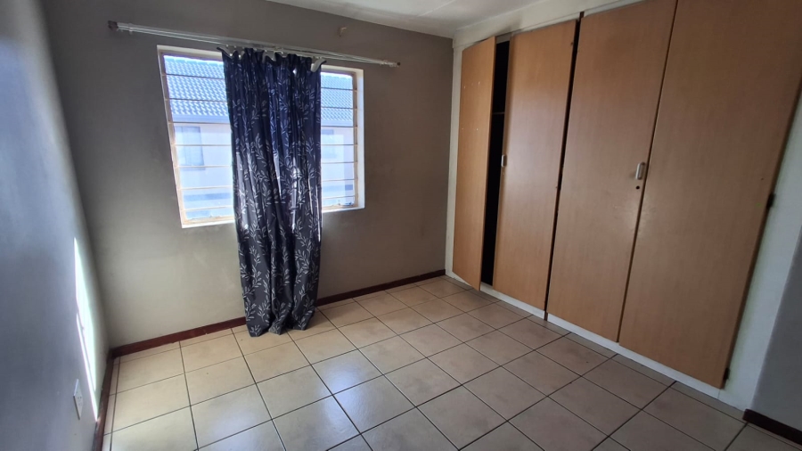 2 Bedroom Property for Sale in Ekklesia Gauteng