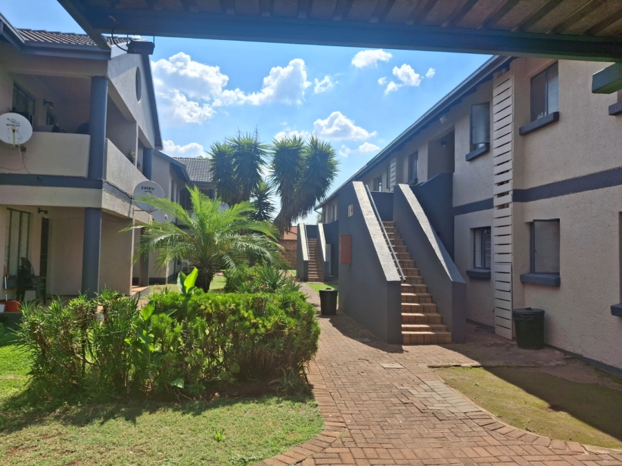 2 Bedroom Property for Sale in Ekklesia Gauteng