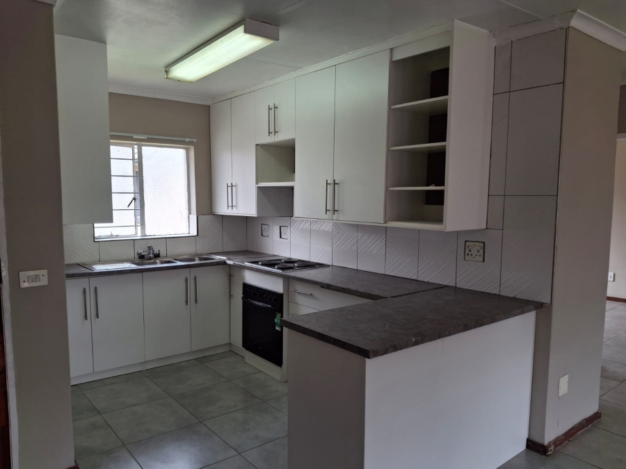 2 Bedroom Property for Sale in Ekklesia Gauteng
