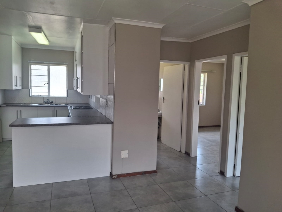 2 Bedroom Property for Sale in Ekklesia Gauteng