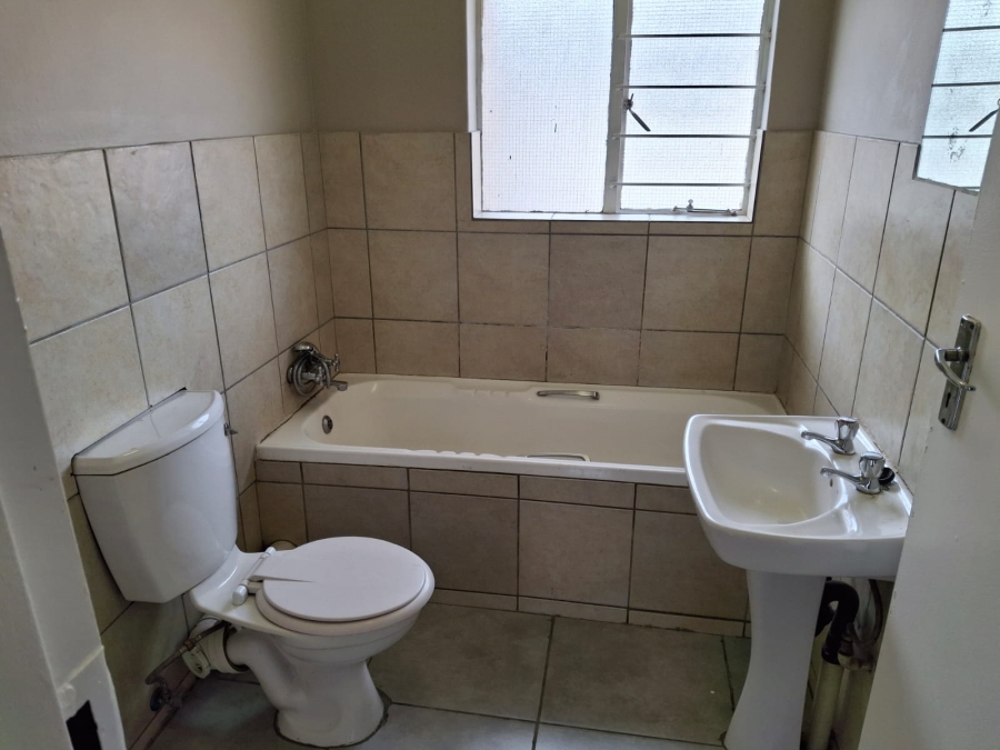 2 Bedroom Property for Sale in Ekklesia Gauteng
