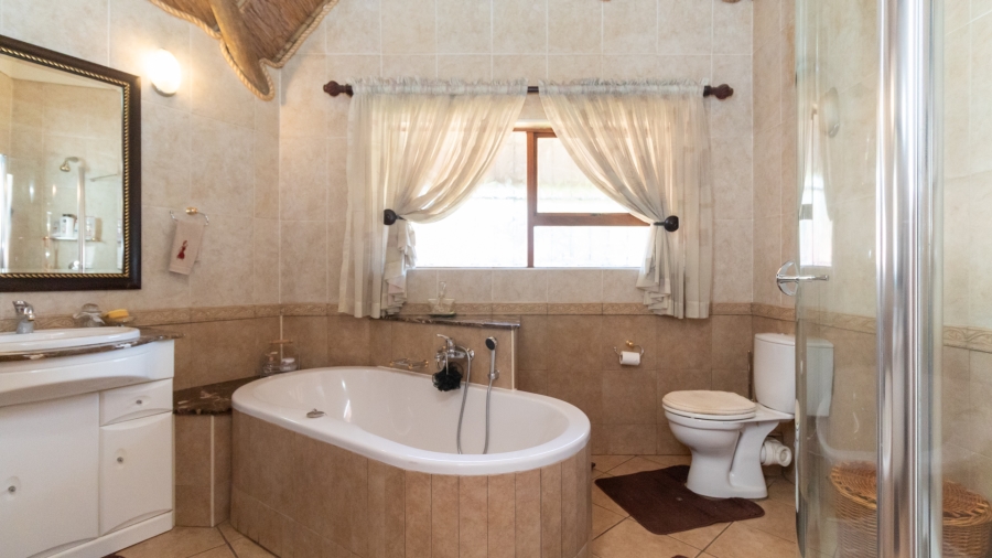 3 Bedroom Property for Sale in Faerie Glen Gauteng