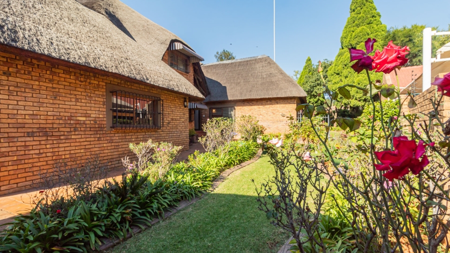 3 Bedroom Property for Sale in Faerie Glen Gauteng