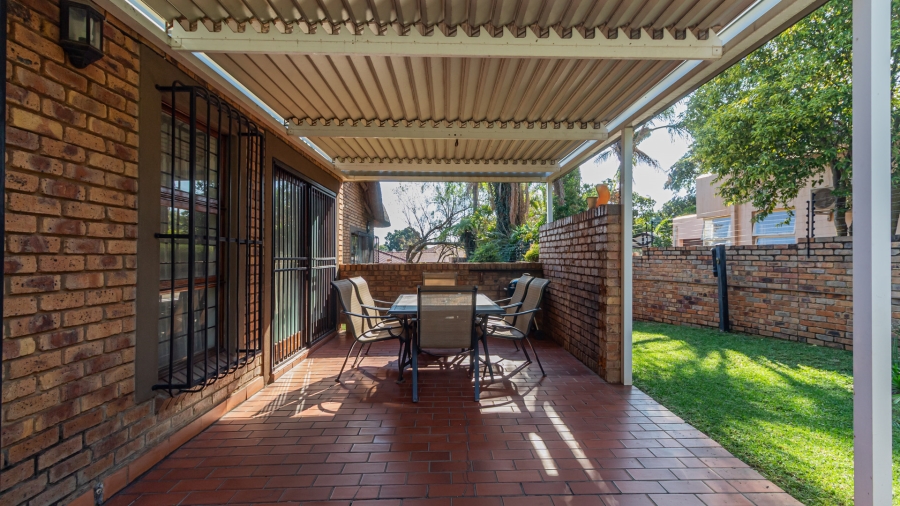 3 Bedroom Property for Sale in Faerie Glen Gauteng