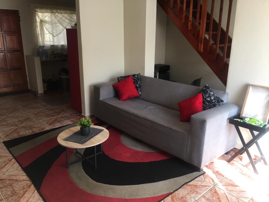 To Let 2 Bedroom Property for Rent in La Montagne Gauteng