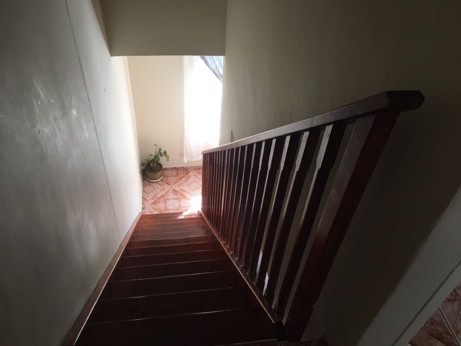 To Let 2 Bedroom Property for Rent in La Montagne Gauteng
