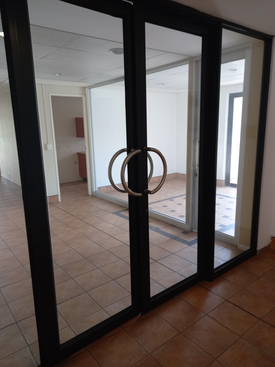 To Let commercial Property for Rent in Randjespark Gauteng