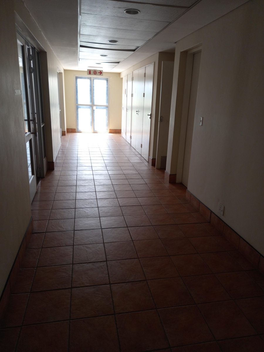 To Let commercial Property for Rent in Randjespark Gauteng