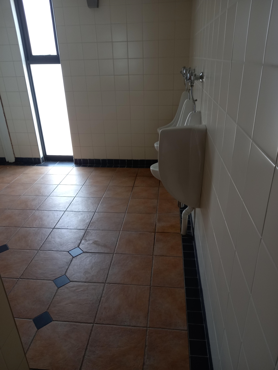 To Let commercial Property for Rent in Randjespark Gauteng