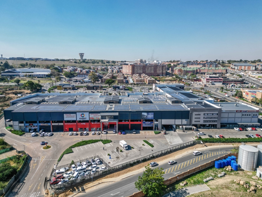To Let commercial Property for Rent in Halfway House Estates Gauteng