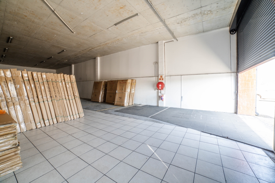 To Let commercial Property for Rent in Halfway House Estates Gauteng