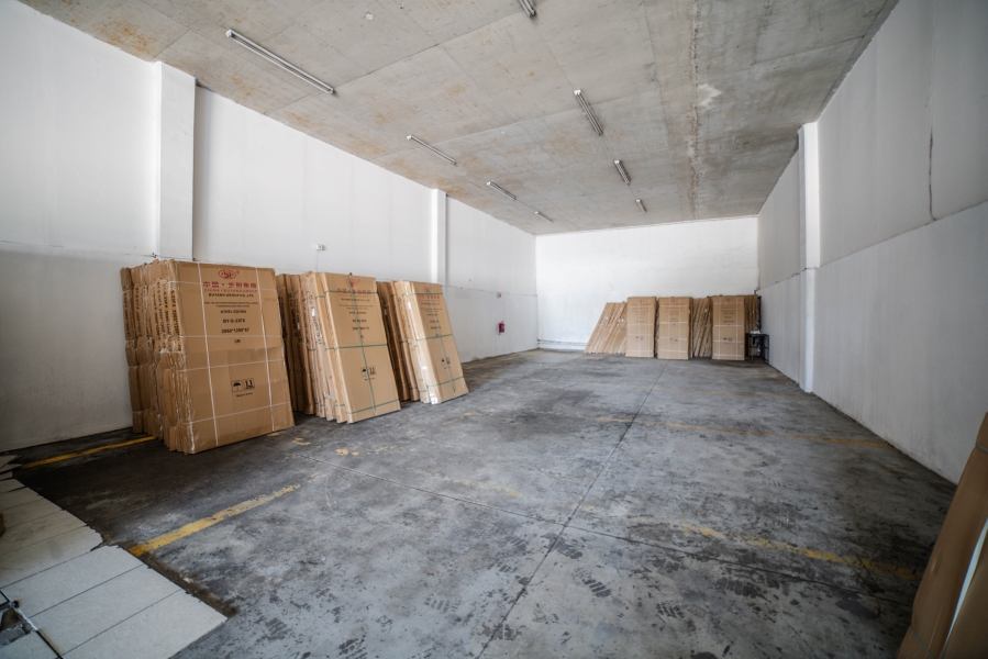 To Let commercial Property for Rent in Halfway House Estates Gauteng