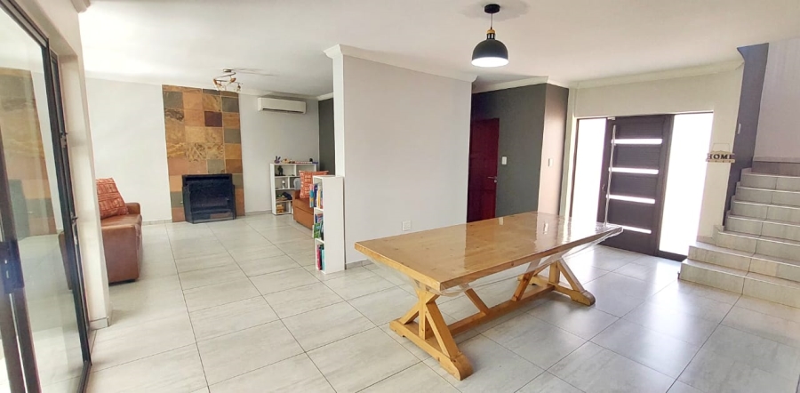 To Let 4 Bedroom Property for Rent in Kyalami Glen Estate Gauteng