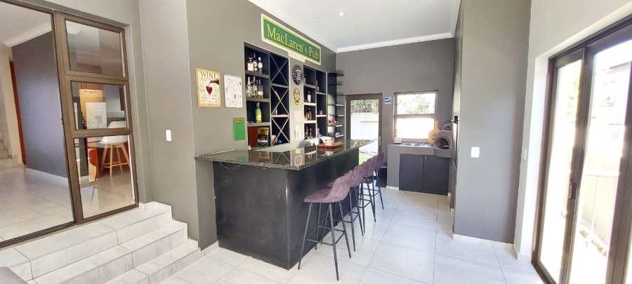 To Let 4 Bedroom Property for Rent in Kyalami Glen Estate Gauteng