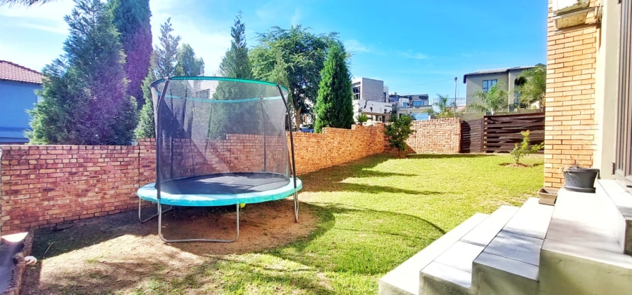 To Let 4 Bedroom Property for Rent in Kyalami Glen Estate Gauteng