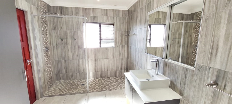 To Let 4 Bedroom Property for Rent in Kyalami Glen Estate Gauteng