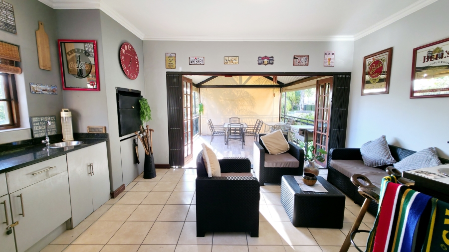 3 Bedroom Property for Sale in Faerie Glen Gauteng
