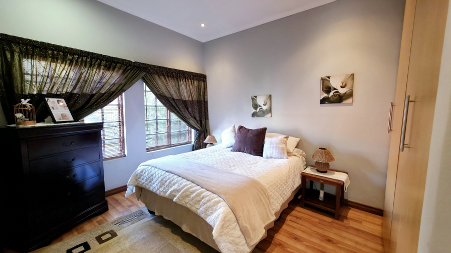 3 Bedroom Property for Sale in Faerie Glen Gauteng