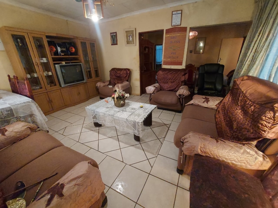 4 Bedroom Property for Sale in Mamelodi Gauteng