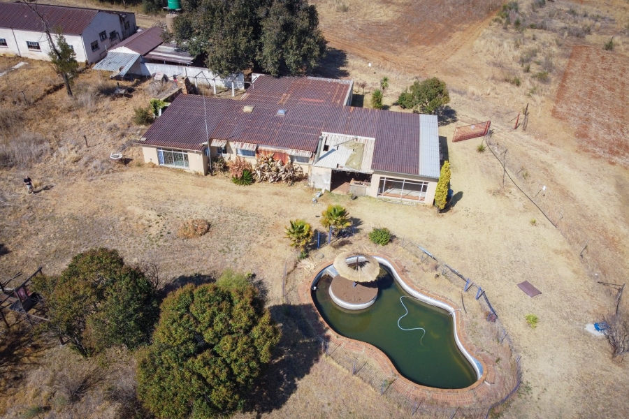 5 Bedroom Property for Sale in Westonaria Gauteng