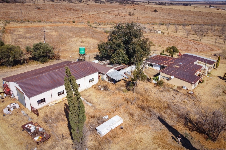 5 Bedroom Property for Sale in Westonaria Gauteng
