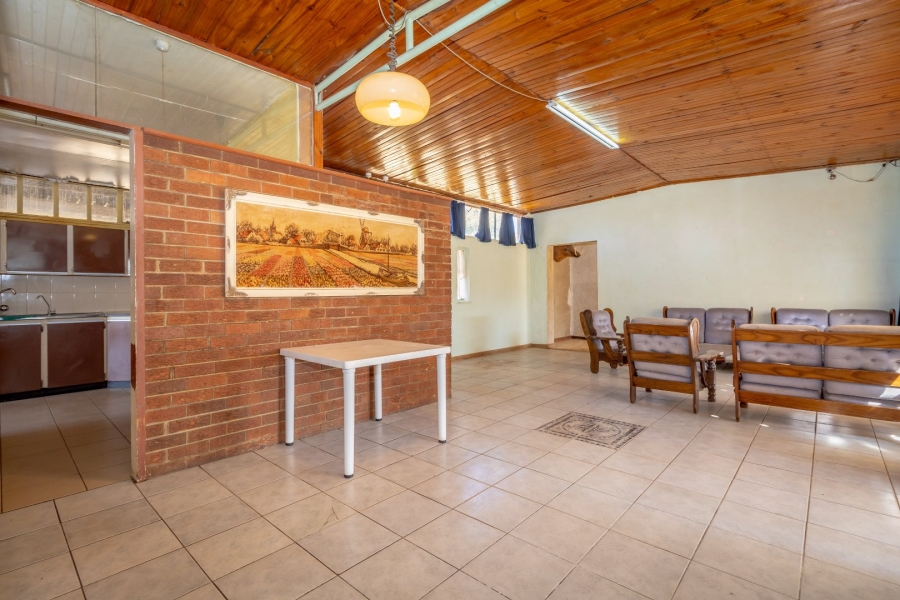 5 Bedroom Property for Sale in Westonaria Gauteng
