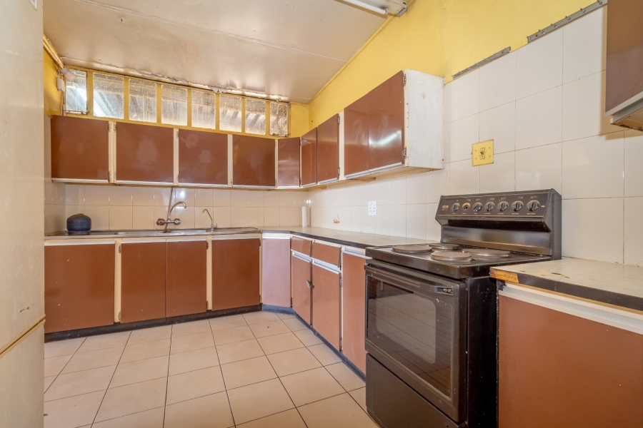 5 Bedroom Property for Sale in Westonaria Gauteng