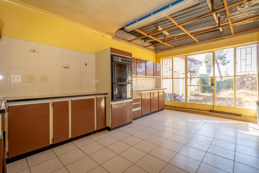 5 Bedroom Property for Sale in Westonaria Gauteng