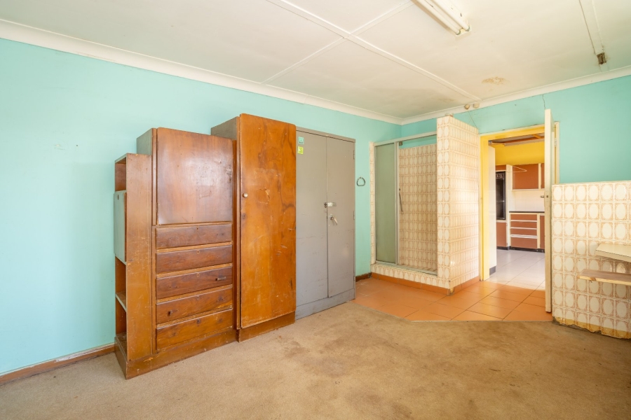 5 Bedroom Property for Sale in Westonaria Gauteng