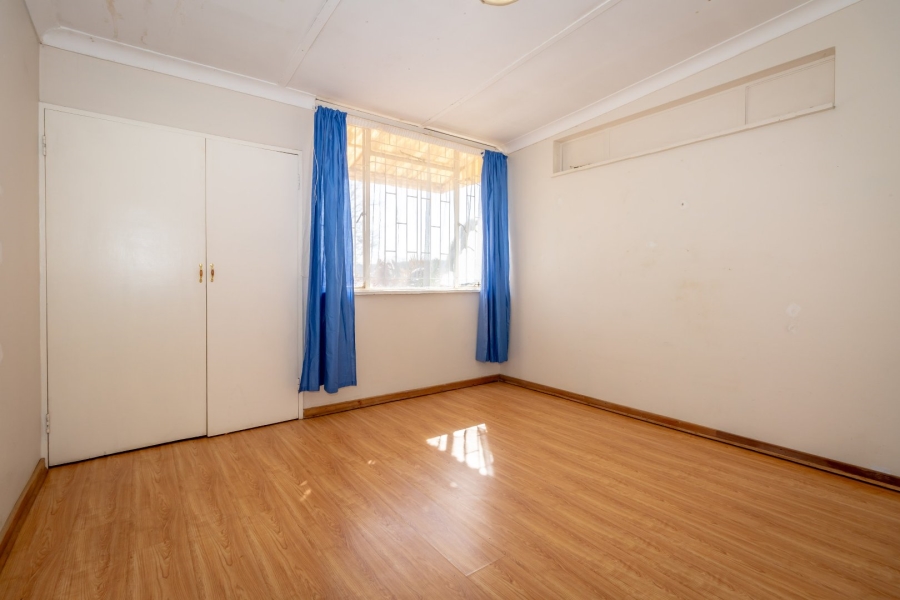 5 Bedroom Property for Sale in Westonaria Gauteng