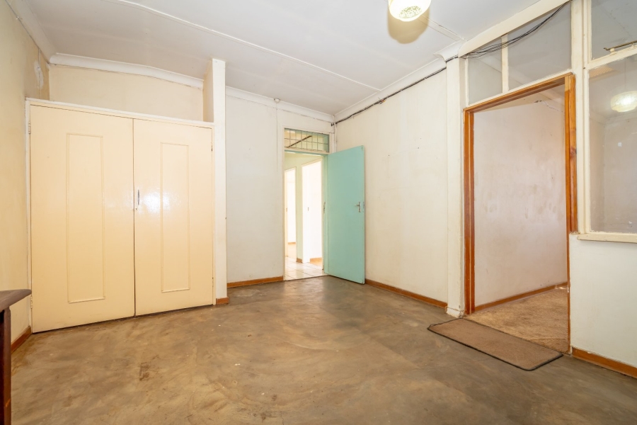 5 Bedroom Property for Sale in Westonaria Gauteng