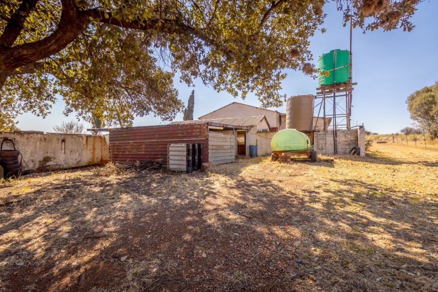 5 Bedroom Property for Sale in Westonaria Gauteng