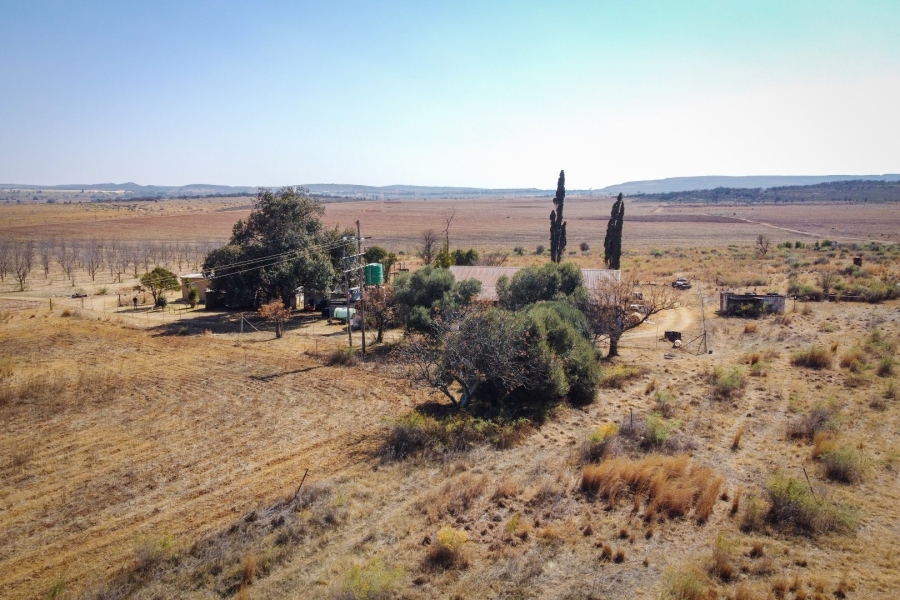 5 Bedroom Property for Sale in Westonaria Gauteng