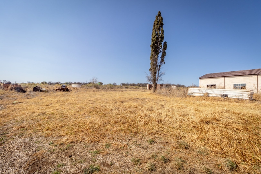 5 Bedroom Property for Sale in Westonaria Gauteng