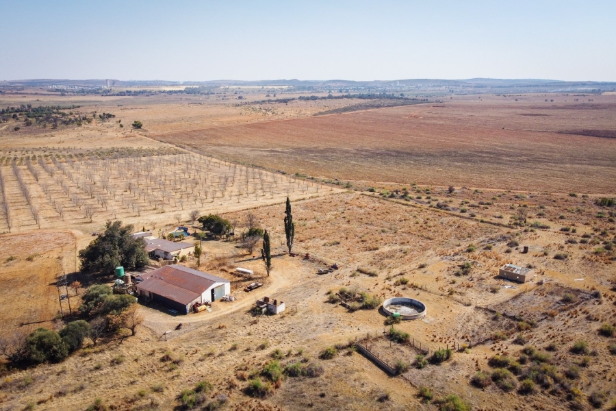 5 Bedroom Property for Sale in Westonaria Gauteng