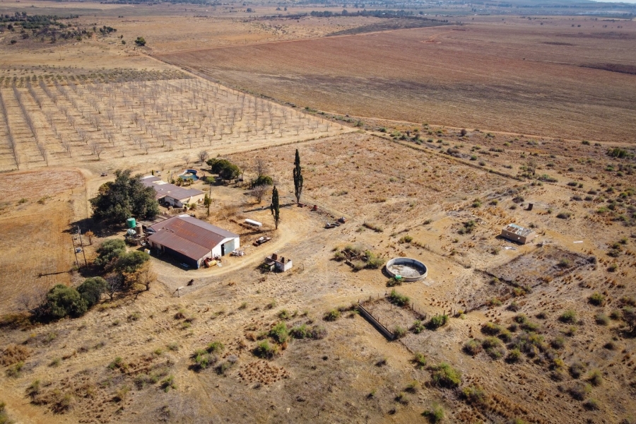 5 Bedroom Property for Sale in Westonaria Gauteng