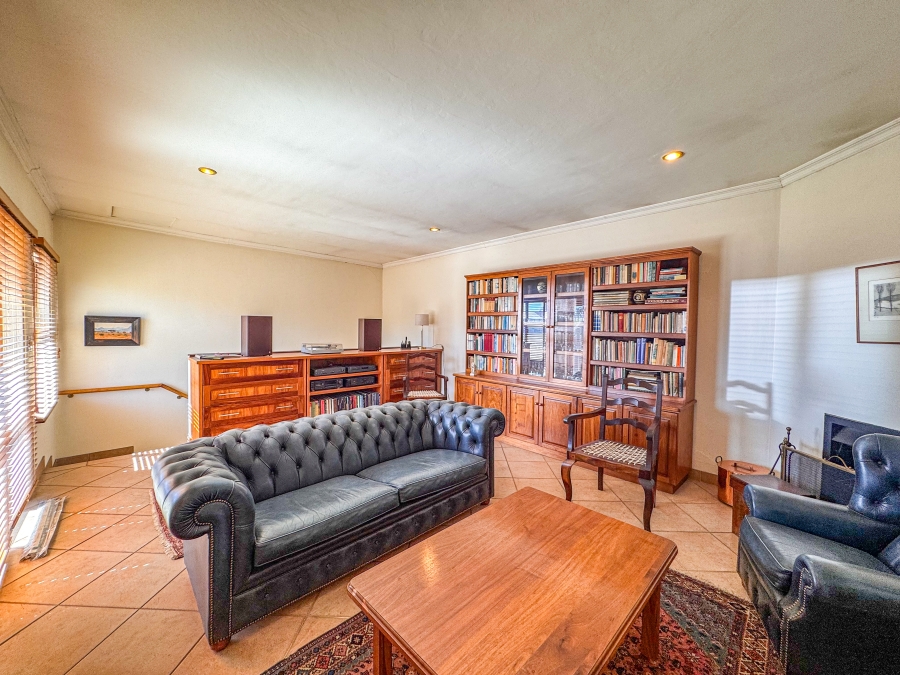 3 Bedroom Property for Sale in Silver Lakes Golf Estate Gauteng