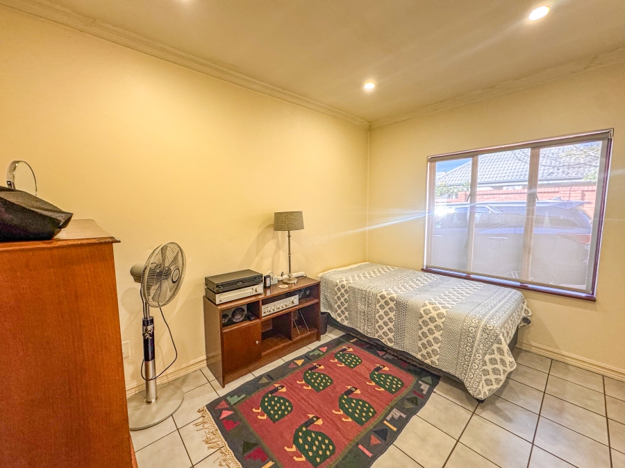 3 Bedroom Property for Sale in Silver Lakes Golf Estate Gauteng