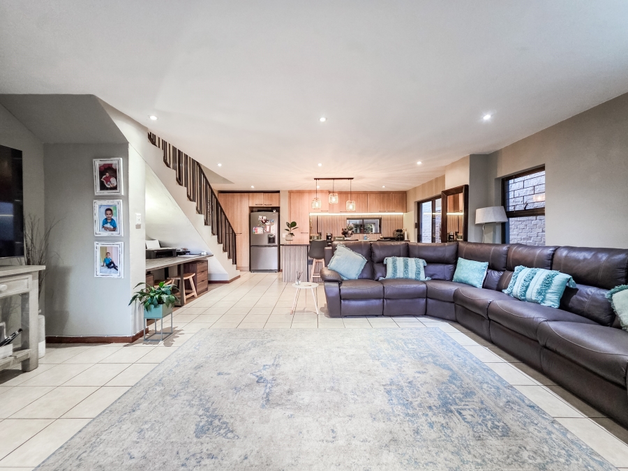 3 Bedroom Property for Sale in Olympus AH Gauteng