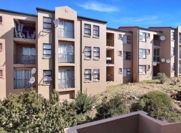 2 Bedroom Property for Sale in Wilro Park Gauteng