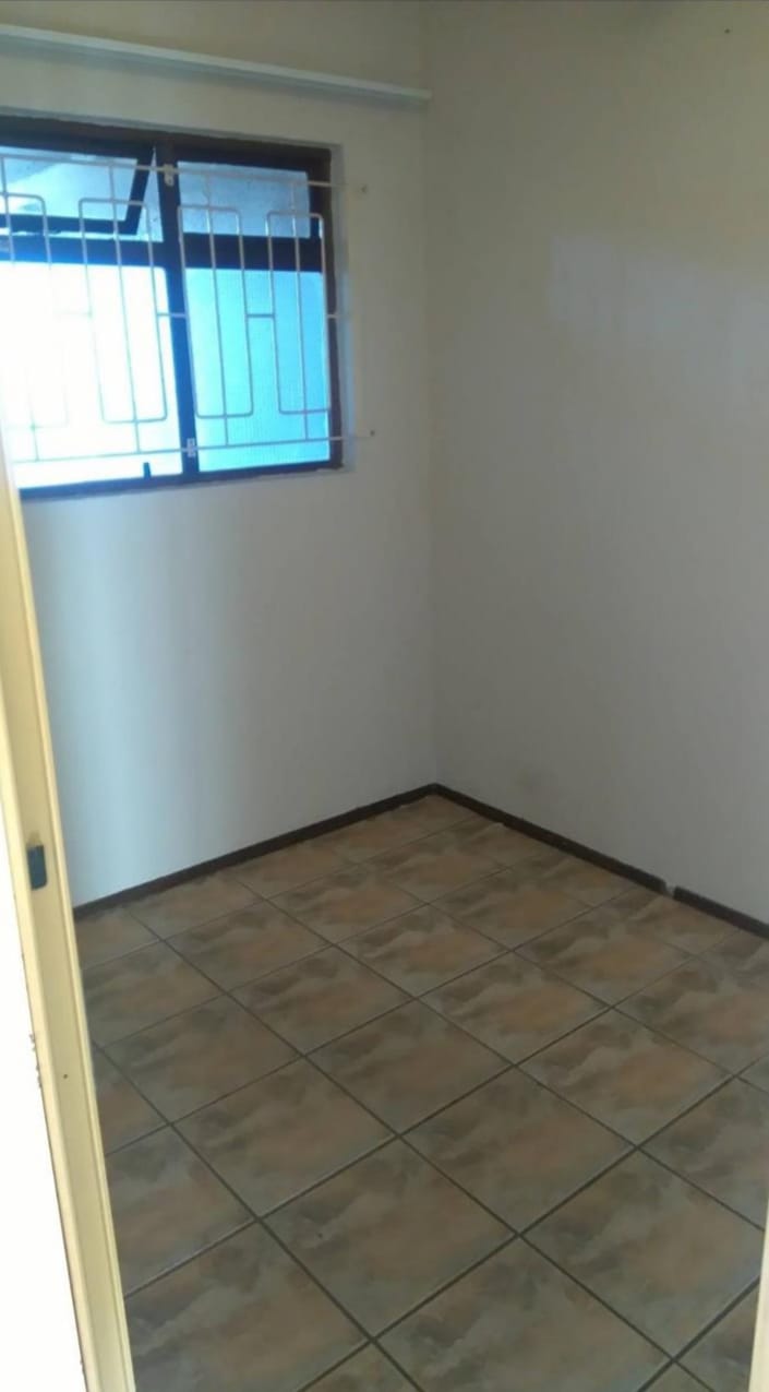 2 Bedroom Property for Sale in Wilro Park Gauteng